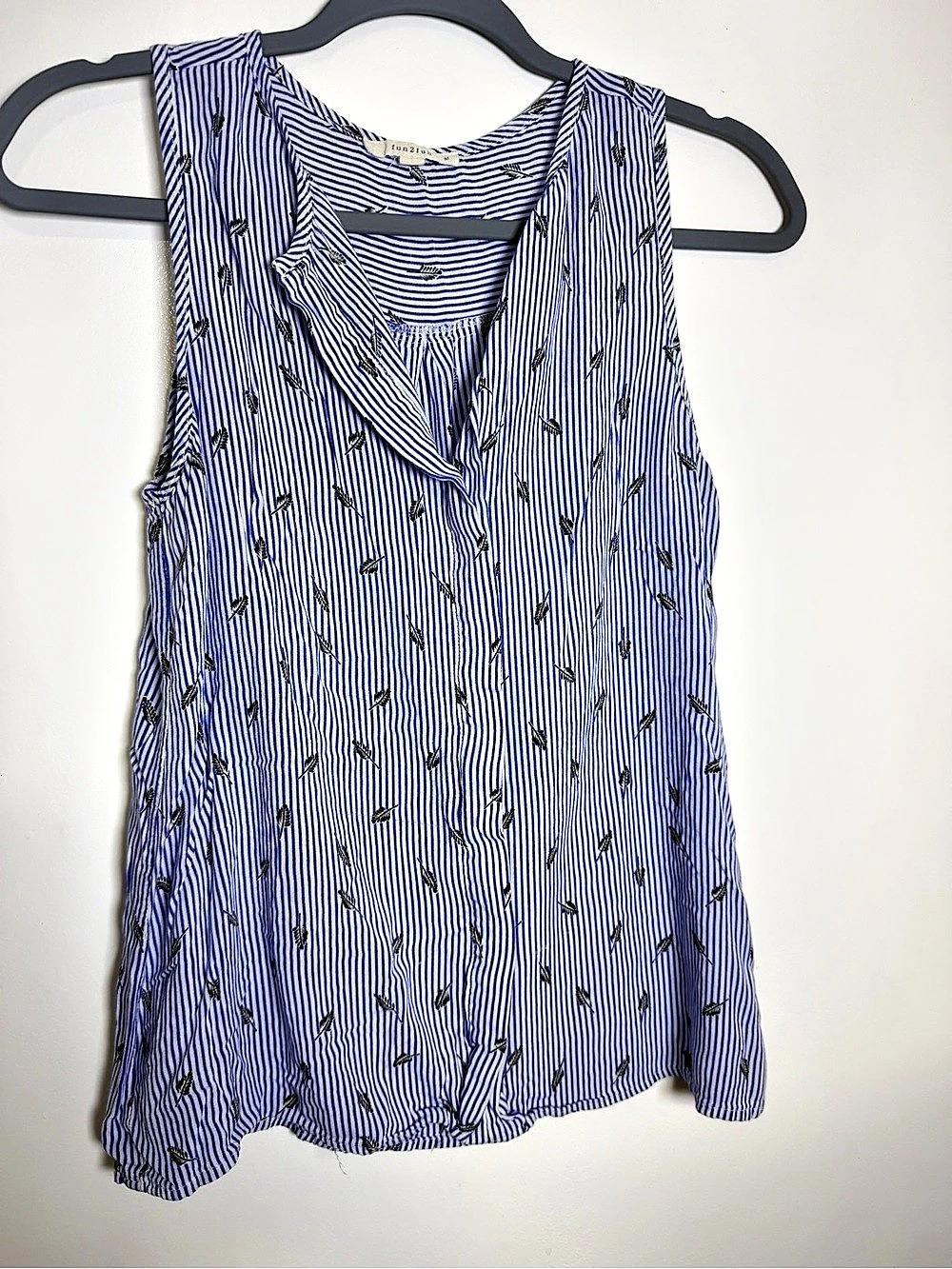 fun2fun Striped Blouse in Blue & White Size Medium Like New